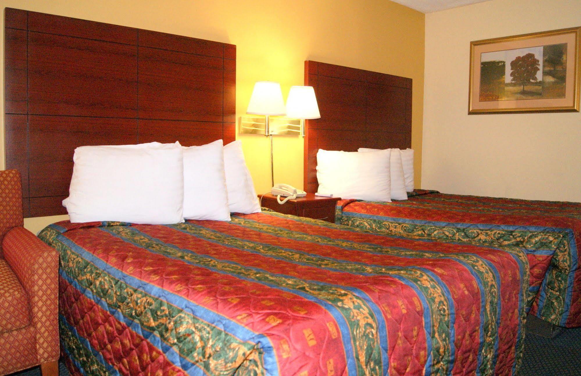Red Carpet Inn - ناتشيز، مسيسيبي المظهر الخارجي الصورة